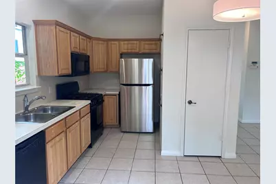 1901 1901 New York Av Avenue #B, Austin, TX 78702 - Photo 9