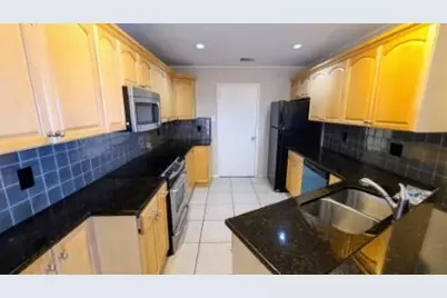 2409 Leon Street #301, Austin, TX 78705 - Photo 3