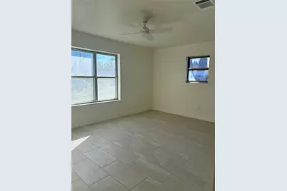 1203 Hackberry Drive, Marble Falls, TX 78654 - Photo 11