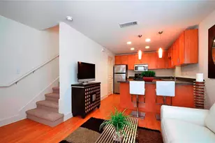 711 W 32nd St, Austin, TX 78705 - Photo 19