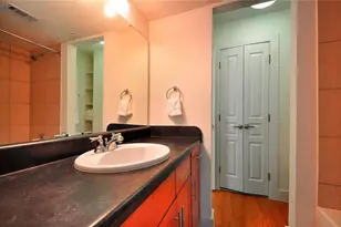 711 W 32nd St, Austin, TX 78705 - Photo 7