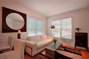 711 W 32nd St, Austin, TX 78705 - Photo 23