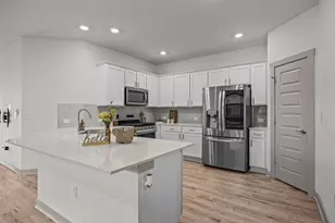 7812 City Top Blvd, Austin, TX 78724 - Photo 5