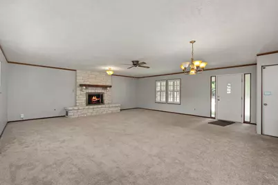 501 W Creek Street, Fredericksburg, TX 78624 - Photo 9