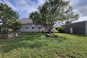 702 Phillip Ln, Liberty Hill, TX 78642 - Photo 27