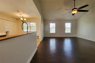 702 Phillip Ln, Liberty Hill, TX 78642 - Photo 11