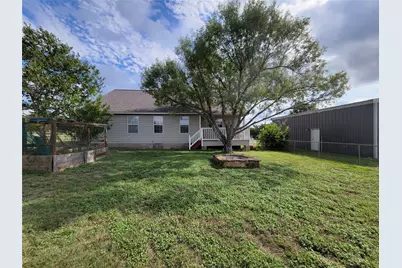 702 Phillip Lane, Liberty Hill, TX 78642 - Photo 27