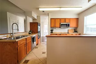 702 Phillip Ln, Liberty Hill, TX 78642 - Photo 9