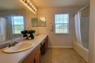 702 Phillip Ln, Liberty Hill, TX 78642 - Photo 23