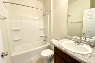 5216 Cressler Ln, Jarrell, TX 76537 - Photo 5