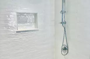 4406 Airport Blvd, Austin, TX 78722 - Photo 9