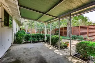 8605 Rockwood Ln, Austin, TX 78757 - Photo 11