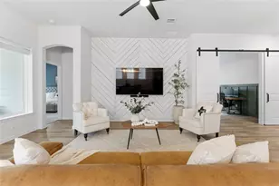 254 Dayridge Dr, Dripping Springs, TX 78620 - Photo 5