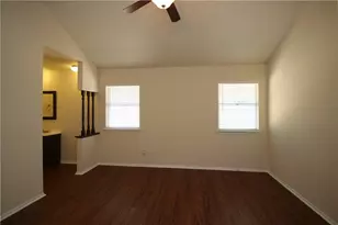 7017 Crosswood Dr, Austin, TX 78745 - Photo 7