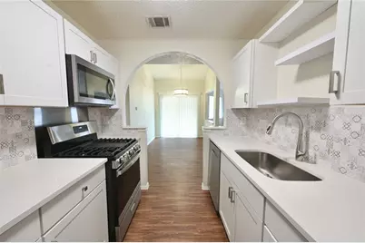 1901 Rainy Meadows Drive, Austin, TX 78758 - Photo 5
