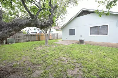 1901 Rainy Meadows Drive, Austin, TX 78758 - Photo 15