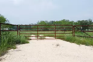 4177 Old Colony Line Rd, Lockhart, TX 78644 - Photo 1
