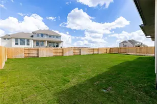 905 S Hemingway Loop, Liberty Hill, TX 78642 - Photo 33