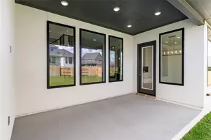 905 S Hemingway Loop, Liberty Hill, TX 78642 - Photo 31