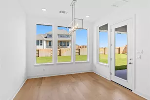 905 S Hemingway Loop, Liberty Hill, TX 78642 - Photo 13