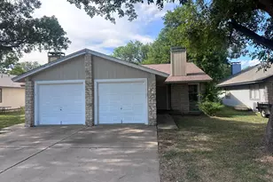 410 Linden St, Bastrop, TX 78602 - Photo 1