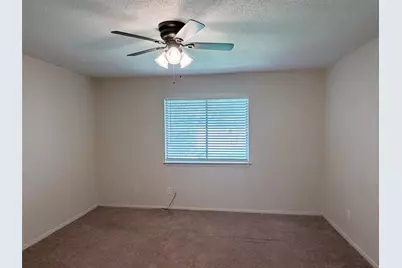 410 Linden Street #B, Bastrop, TX 78602 - Photo 11