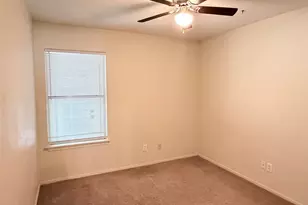 410 Linden St, Bastrop, TX 78602 - Photo 7