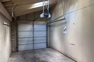 410 Linden St, Bastrop, TX 78602 - Photo 15