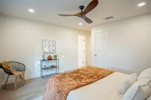 6816 Hanover Ln, Austin, TX 78723 - Photo 3