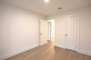 6816 Hanover Ln, Austin, TX 78723 - Photo 9