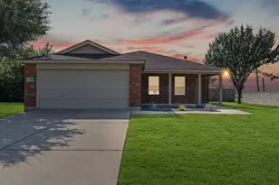 1516 Paint Brush Dr, Lockhart, TX 78644 - Photo 1