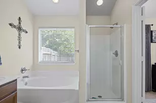 1516 Paint Brush Dr, Lockhart, TX 78644 - Photo 17