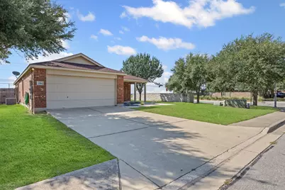1516 Paint Brush Drive, Lockhart, TX 78644 - Photo 3