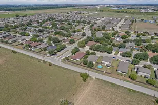 1516 Paint Brush Dr, Lockhart, TX 78644 - Photo 35