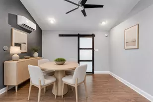 815 E 31st St, Austin, TX 78705 - Photo 9