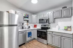 815 E 31st St, Austin, TX 78705 - Photo 11