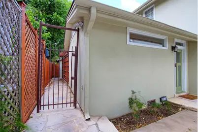 815 E 31st Street #C, Austin, TX 78705 - Photo 23