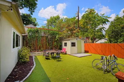 815 E 31st Street #C, Austin, TX 78705 - Photo 3
