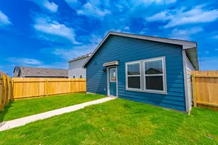 126 Avre Loop, San Marcos, TX 78640 - Photo 17