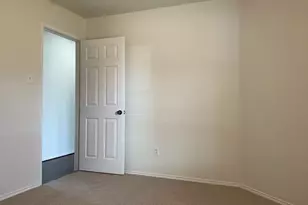 129 Luna Vista Dr, Hutto, TX 78634 - Photo 11