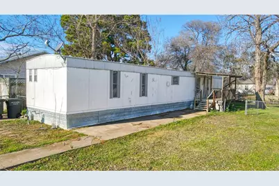 806 N Oneal Street, Caldwell, TX 77836 - Photo 1