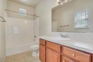 2115 E 18th St, Austin, TX 78702 - Photo 13