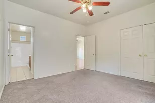 2115 E 18th St, Austin, TX 78702 - Photo 11
