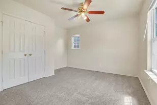 2115 E 18th St, Austin, TX 78702 - Photo 11