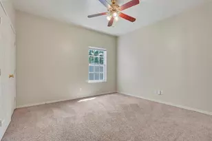 2115 E 18th St, Austin, TX 78702 - Photo 7