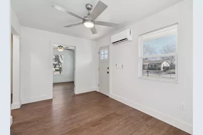 304 Harris Street, Smithville, TX 78957 - Photo 13