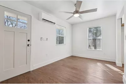 304 Harris Street, Smithville, TX 78957 - Photo 9