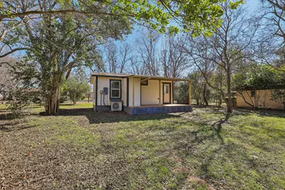 304 Harris Street, Smithville, TX 78957 - Photo 29