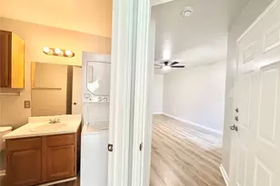 1730 Timber Ridge Rd, Austin, TX 78741 - Photo 9