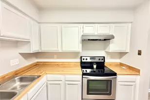 1730 Timber Ridge Rd, Austin, TX 78741 - Photo 15